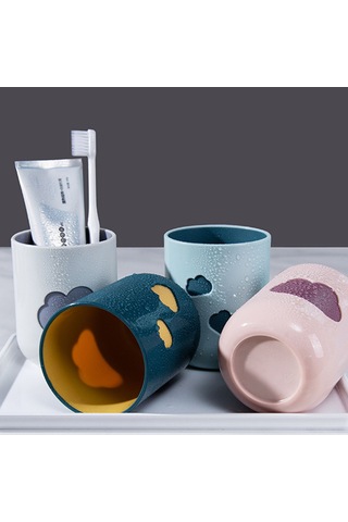 Yifomall "bulut Desenli Diş Fırçası Kutusu - Seyahat Ve Ev Kullanımı İçin Şık Ve Pratik 301-400ml " Diğer