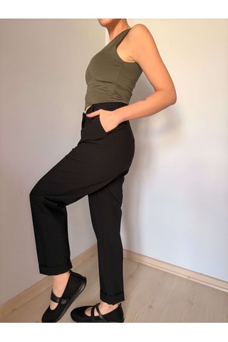Siyah Kıvrık Paça Düz Fit Pantolon siyah