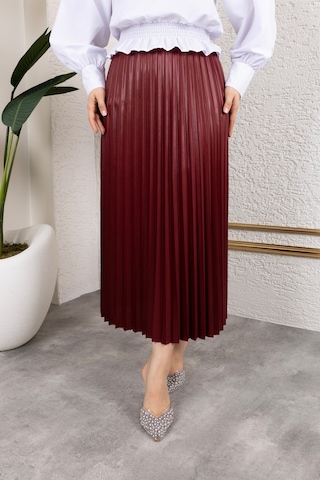 Hira Life Fashion Kadın Tesettür Giyim Ve Deri Görünümlü Beli Lastik Detayı İle Piliseli Uzun Etek Bordo Bordo