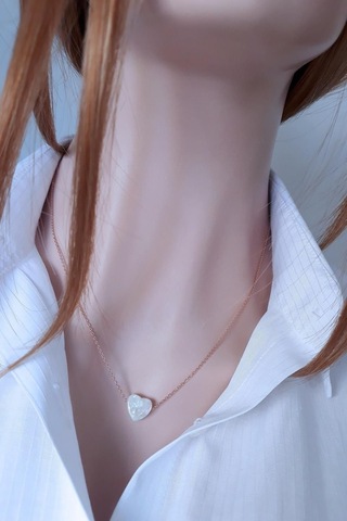 Beyaz Reçine Kalpli Kolye Gümüş Zincirli Rose Gold Kaplama Rose Gold