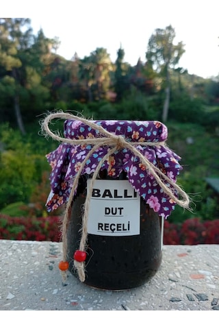 Ev Yapımı Ballı Dut Reçeli Ev Yapımı Ballı Dut Reçeli