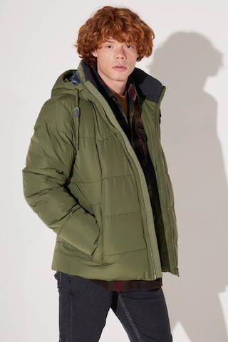 Lee Kapüşonlu Regular Fit Zeytin Erkek Mont L88Bnya61 Yeşil