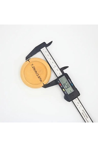 Kırmızı Desenli El Yapımı Yastıklı Masa Üstü Ahşap Tabanlı Terzi Iğnedanlık