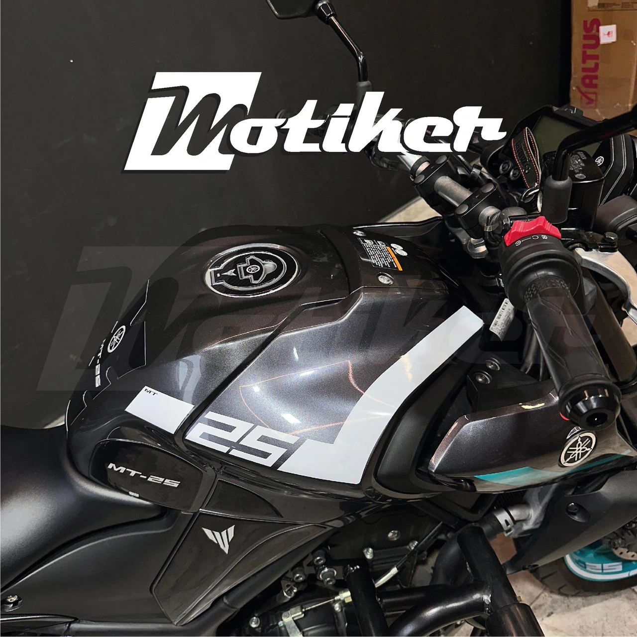 Yamaha Mt-25 2024 Depo Üstü Sticker Etiket Modeli Beyaz Renk