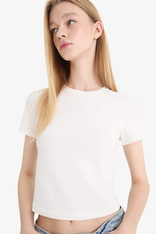 DeFacto Coool Fitted Basic Düz Kısa Kollu Tişört F3485AXNSER105