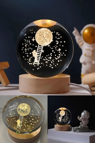 Merdivenle Aya Çıkan Astronot Temalı Küre Gün Işığı Ledli Usb'li Ahşap Standlı 3d Oda Gece Lambası Renkli