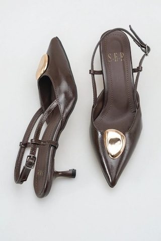 Sermoda Topuklu Kadın Ayakkabı - 5 Cm İnce Topuklu Sivri Burun Arka Açık Stiletto Ayakkabı Kahve Yanki