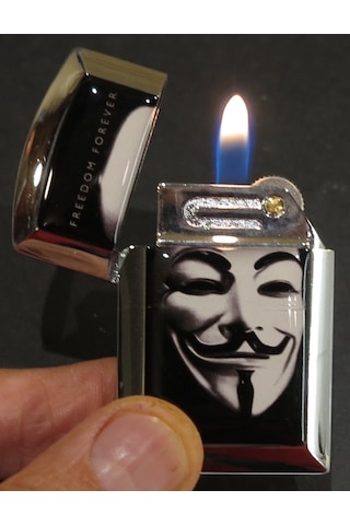: :çakmak Ve Sigara Tabakası Seti We For Wandetta