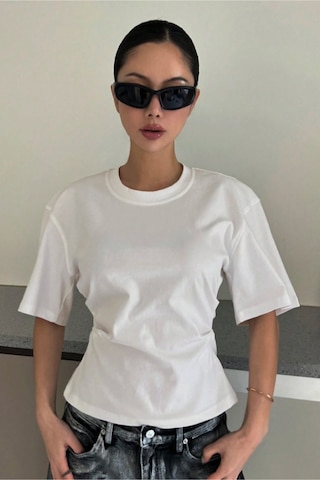 Kadın Beyaz Kısa Kollu Sırt Dekolteli Slim Fit Bluz/t-shirt Beyaz