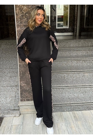 Modaserdem Kadın Kapüşonlu Leopar Detay Sweat Ve Yüksek Bel Yanları Leopar Şeritli Bol Paça Pantolon Ikili Takım Siyah