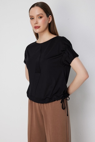 On Kadın Kolları Pileli Beli Bağcıklı Bluz 71438 Siyah