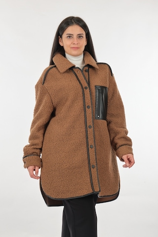 Ekol Düz Yaka Büyük Beden Cepli Camel Kadın Manto Camel