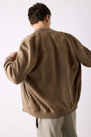 DeFacto Slim Fit Süet Bomber Mont Ceket Dar Kesim Kolej Yaka Fermuarlı Çift Cepli Mevsimlik Baharlık Hafif A3866AX25SPBN297