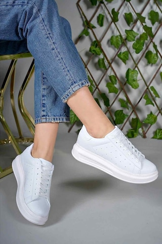 Medusa Kadın Beyaz Kalın Yüksek Taban Hafif Günlük Sneaker Beyaz