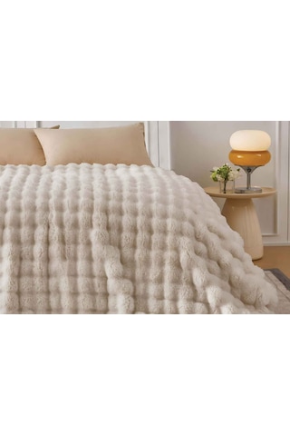 Merinos Angora Kürk Bubble Tavşan Tüyü Battaniye 220x240 Kutulu Bej Merinos Angora Kürk Bubble Tavşan Tüyü Battaniye 220x240 Kutulu Bej