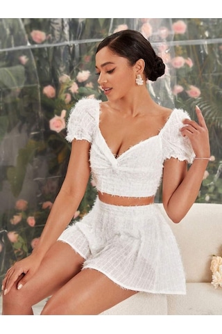 Fashion Cocktail Parlak Kabartma Kare Tüylü Kumaş Pofuduk Kısa Kol Bağlama Crop Şort Takım Beyaz Beyaz