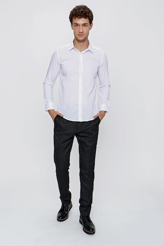 İmza Beyaz Uzun Kol Düz Bez Ayağı 041 Sert Yaka Basic Slim Fit Gömlek 1004245057 Beyaz