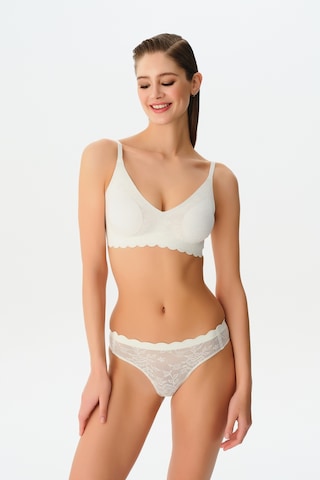 Suwen Invisible Soft Dantelli Slip Külot Sw5987036 Ekru