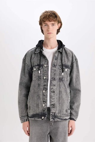 DeFacto %100 Pamuk Oversize Geniş Kalıp Kapüşonlu Düğmeli Mevsimlik Baharlık Jean Ceket D0416AX25SPNM55