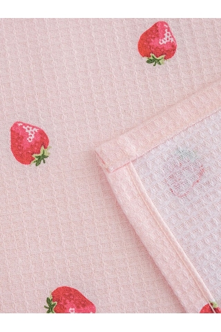 Pembe Çilek Nakışlı Pamuklu Çift Kişilik Pike