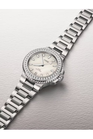 Oris Aquis Date Diamonds 36.5 Mm Otomatik Saat 01 733 7792 4956-0 Krem 15768330