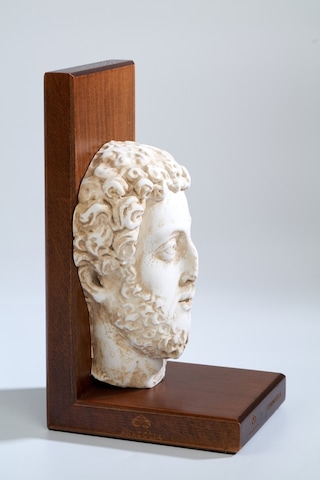 Anadolia Commodus Dekoratif Kitap Desteği