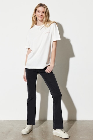 Wrangler Bootcut Fit Normal Bel Bol Paça Esnek Jean Kot Pantolon W28BCZ36C Siyah