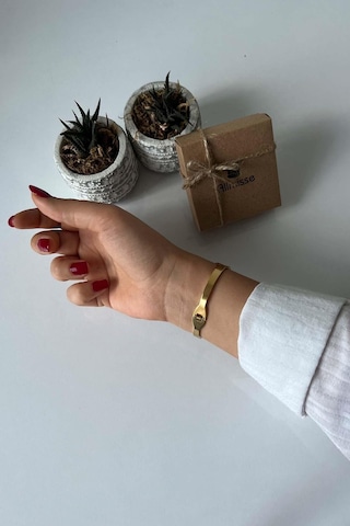 Allmisse Altın Kaplama Çeyrek Altın Takılan Yaprak Desenli Çelik Kelepçe Bileklik - Altın