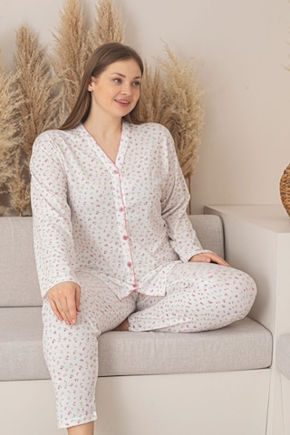 X-dreamy Büyük Beden Pamuklu Çiçekli Önden Düğmeli Pijama Takımı Ekru