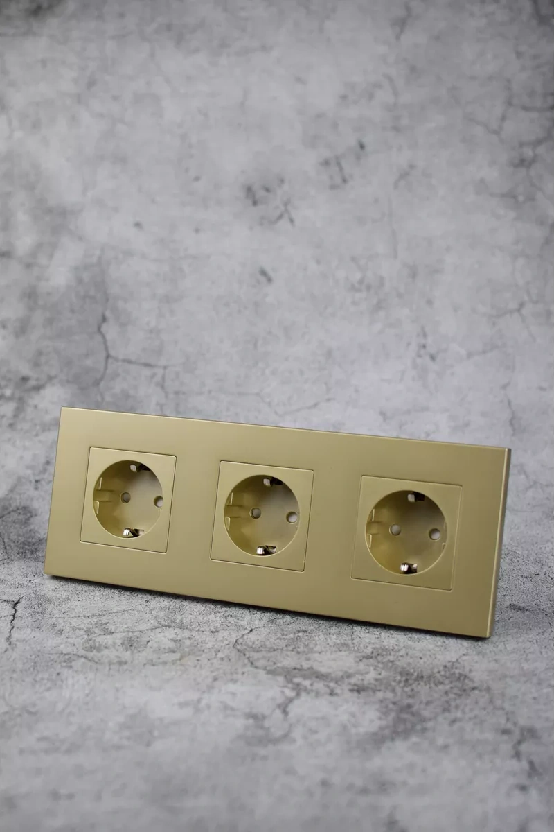 Vo'stabl Üçlü Topraklı Altın Priz 182590562 103