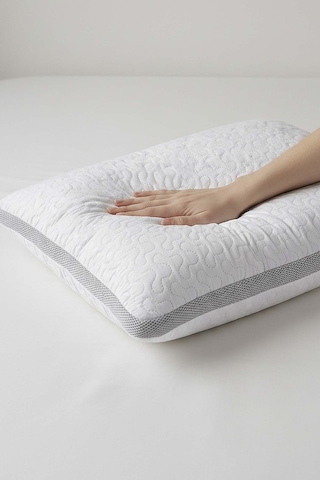 Liena Kapitone Klimalı Yastık 50x70 Cm Beyaz