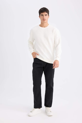 DeFacto Regular Fit Bisiklet Yaka Jakarlı Sweatshirt D5391AX24AUWT32
