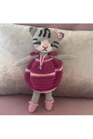 Elbiseli Gri Pisicik Amigurumi Kedi 26 Cm 001