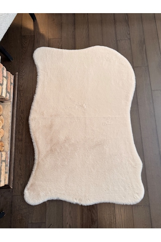 Ultra Soft Krem Yumuşak Dokulu Peluş Halı Asimetrik