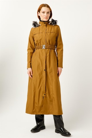 Üst Bölümü Dikiş Detaylı İçi Kürk Kaplı Bondit Parka Taba-taba Taba