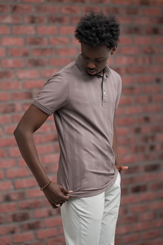 Regular Fit Likralı Kendinden Çizgili Polo Yaka T-shirt Vizon