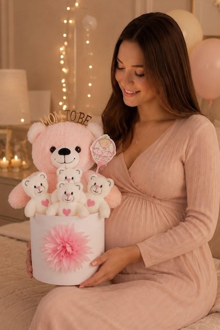 Mom To Be Yazılı Taçlı Peluş Ayıcık Hediye Kutusu Anne Adayına Ve Kız Bebeğe Hediye