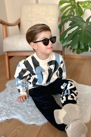 Harf Desenli Siyah Renk Erkek Çocuk Eşofman Takım Siyah