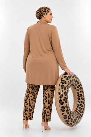 Pierre Cardin Büyük Beden Balıkçı Yaka Bol Paça Altı Leopar Desenli Çift Boneli Kadın Tesettür Mayo