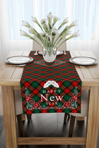 Kırmızı Yeşil Yılbaşı Temalı Ekose Desenli Dijital Baskılı Runner N11.588