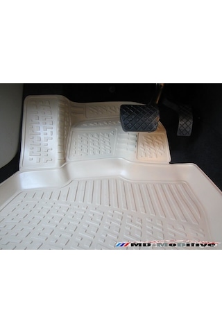 Skoda Octavia 3D Havuzlu Bej Paspas. 2013-