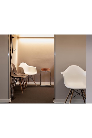 Eames Plastik Koltuk Re Daw, Vitra, Charles & Ray Eames, Geri Dönüştürülmüş Malzeme Beyaz