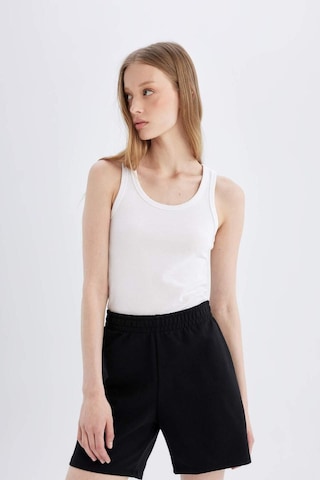 Defacto Slim Fit Dar Kesim U Yaka Basic Düz Ribana Atlet C9826axnswt34 Beyaz