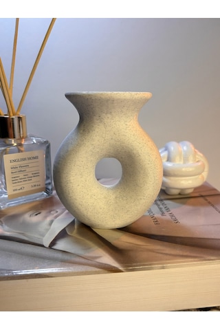 Yuvarlak Delikli Form Dekoratif Vazo Mat Mermer Beyaz Modern Minimal Tasarım
