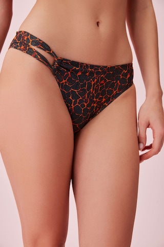 Suwen Agatha Yanı Detaylı Parlak Bikini Alt Sb253901310d1310 Shiny Flame