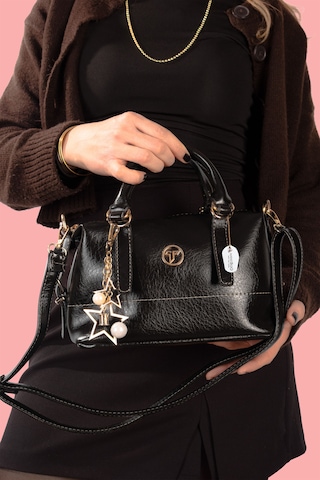 Westbag Kadın Parlak Rugan Deri Star Charm Detaylı El Ve Omuz Askılı Çanta Siyah