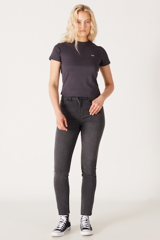 Wrangler Slim Fit Dar Kesim Normal Bel Siyah Esnek Jean Kot Pantolon W26LKBT15 Koyu Gri