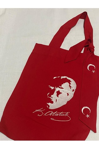 Atatürk Resmi Nakış İşlemeli Kumaş Çanta Kırmızı