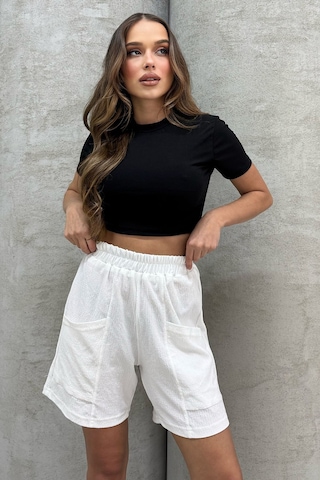 Lesa Wear Yüksel Bel Bol Kesim Keten Görünümlü Çift Cepli Şort Beyaz