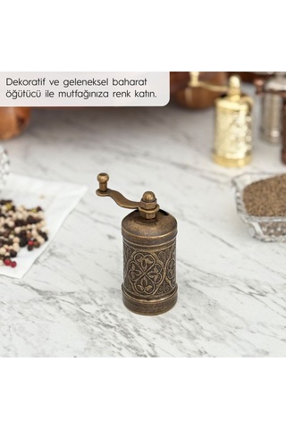 Antik Zamak Karabiber El Değirmeni Öğütücü Grinder 8 Cm Kahverengi